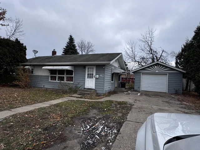 $164,500 | 1708 Irvine Avenue Northwest, Bemidji, MN 56601