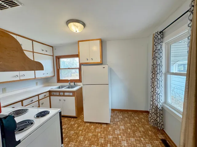 $164,500 | 1708 Irvine Avenue Northwest, Bemidji, MN 56601