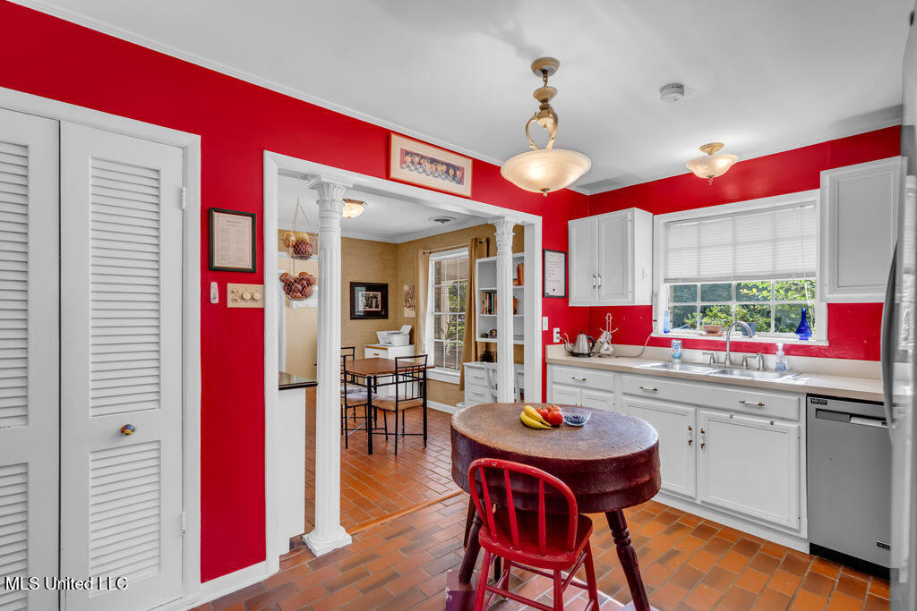 6001 Ridge Road Ocean Springs, MS 39564 - Photo 10 of 38 6001RidgeRd-13