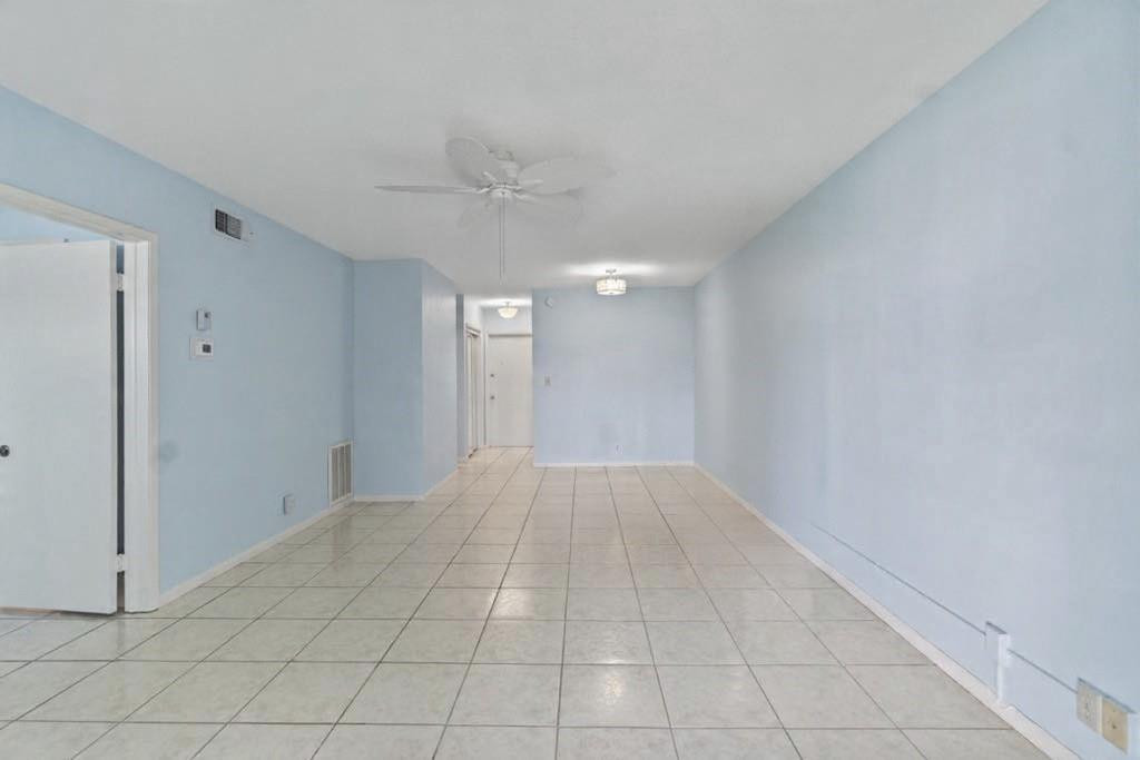 2050 Northeast 39th Street, Unit 302E Lighthouse Point, FL 33064 - Photo 16 of 36 Photo 16