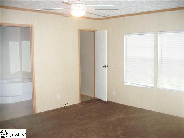 540 Good Road Landrum, SC 29356 - Photo 4 of 22
