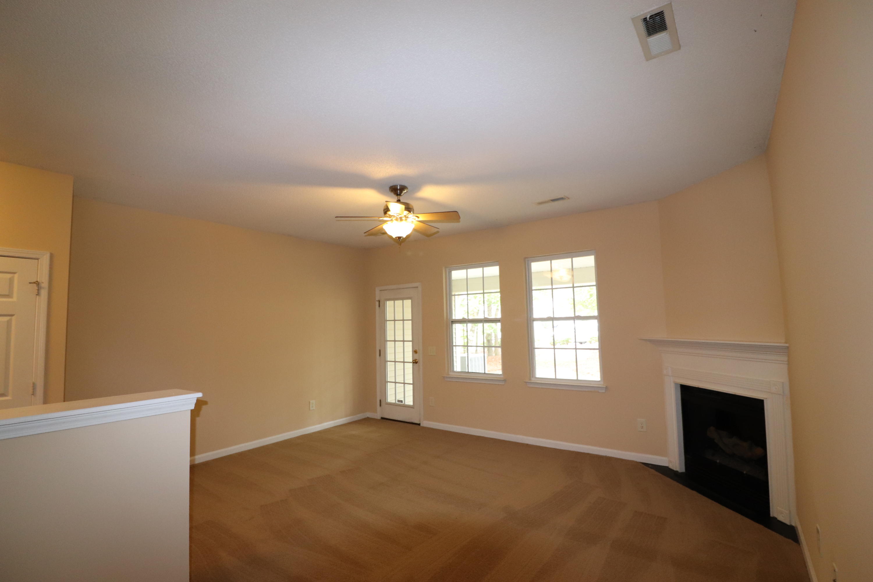 285 Brookshire Road Goose Creek, SC 29445 - Photo 5 of 23 IMG_9229