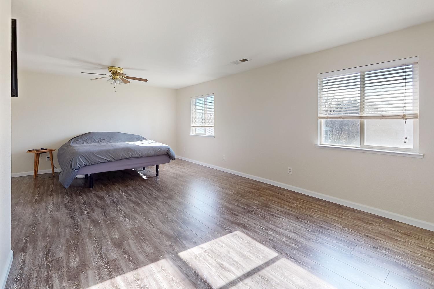 3202 Roosevelt Road Yuba City, CA 95993 - Photo 27 of 41 Primary Suite