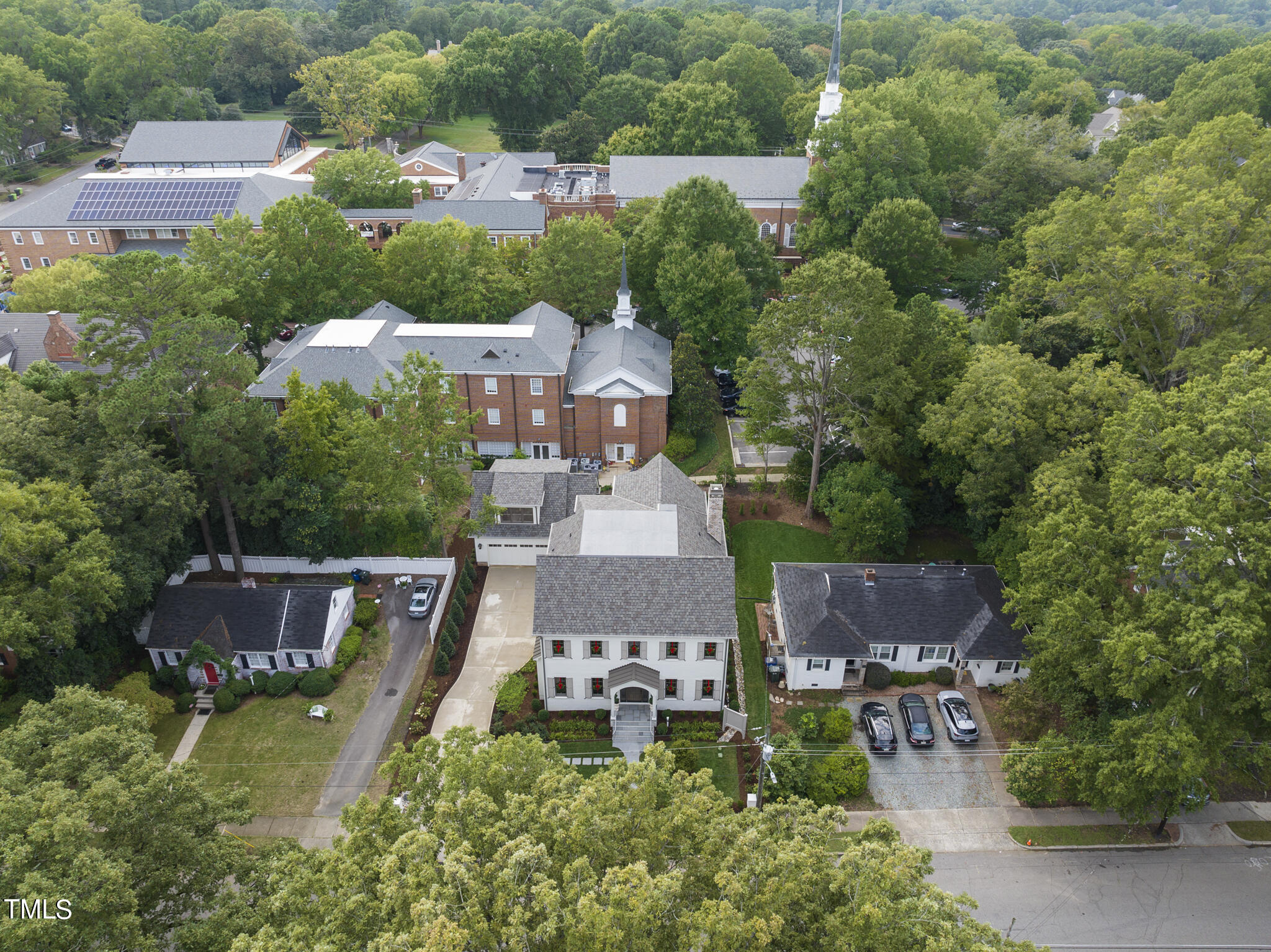 2009 St Marys Street Raleigh, NC 27608 - Photo 11 of 88 DJI_20240925170230_0022_D
