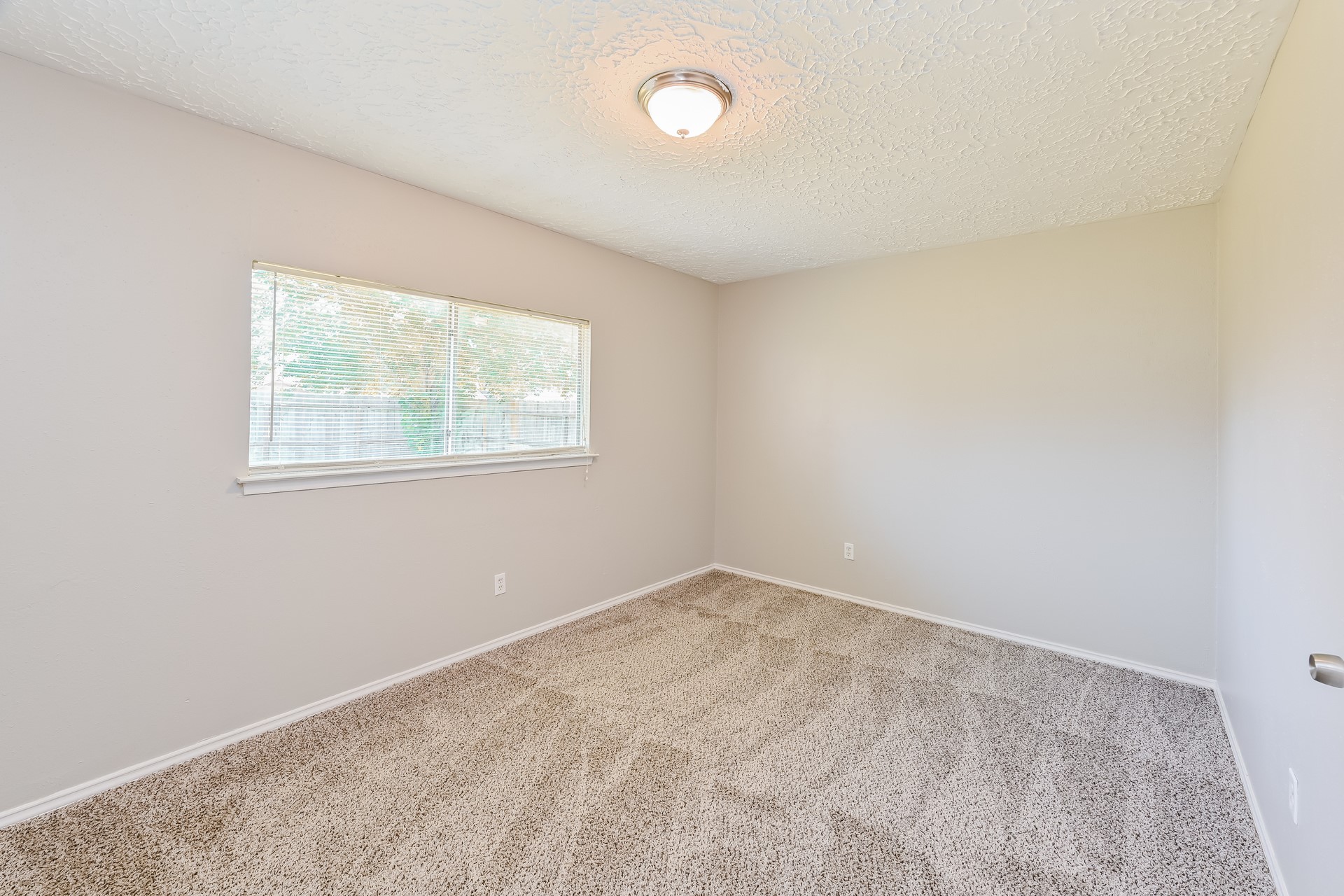 8403 Rustwood Court Humble, TX 77338 - Photo 11 of 15