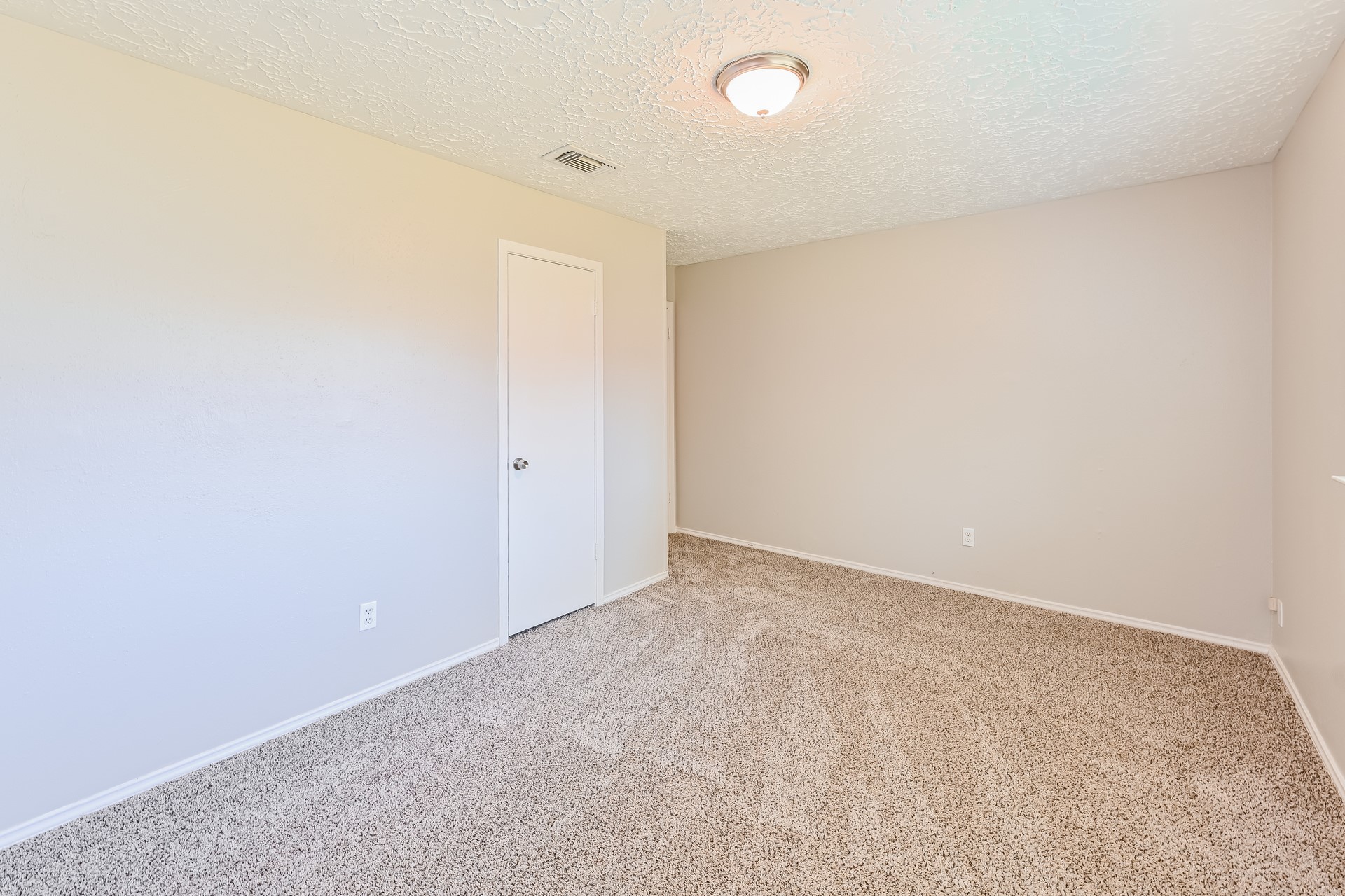 8403 Rustwood Court Humble, TX 77338 - Photo 12 of 15