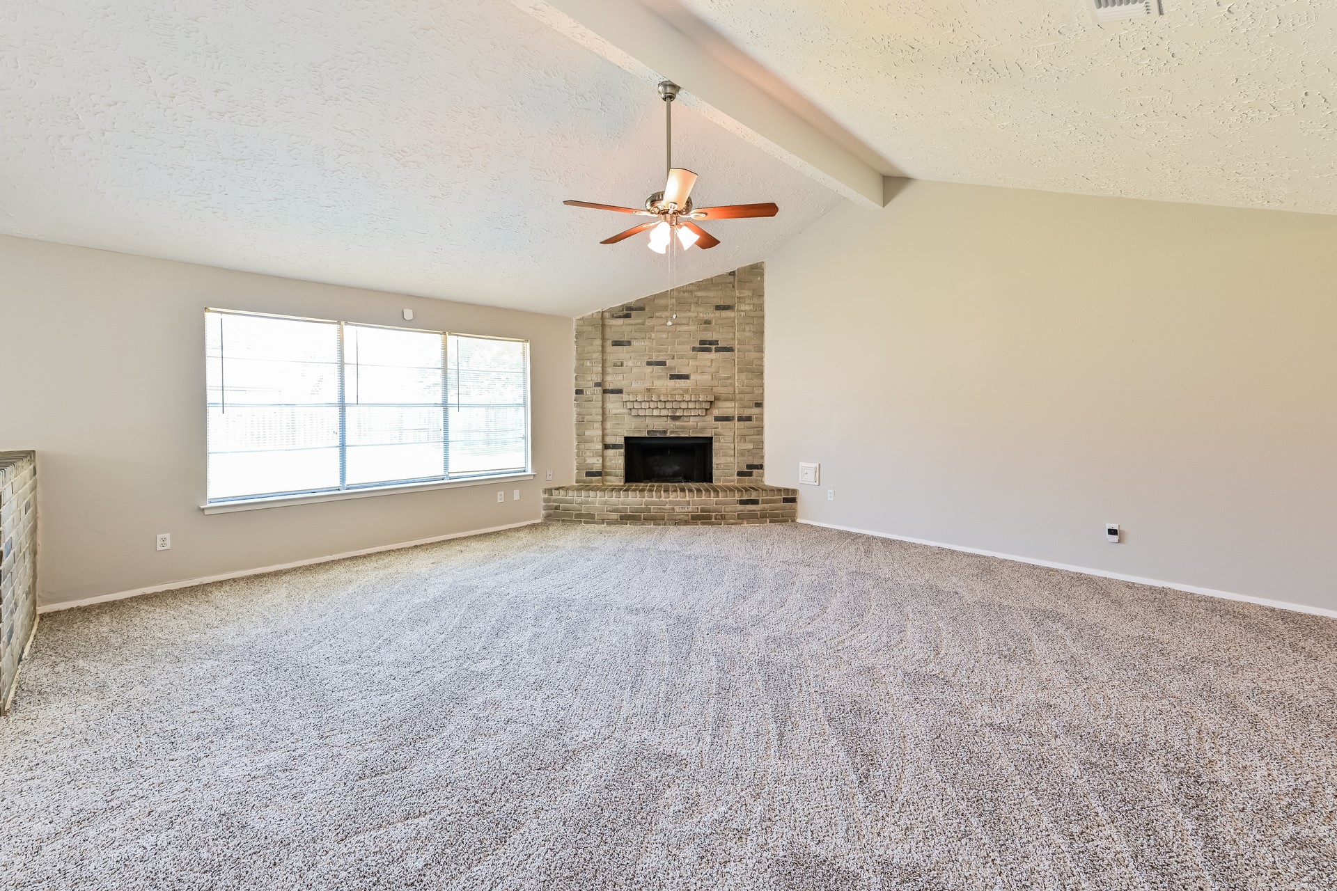 8403 Rustwood Court Humble, TX 77338 - Photo 2 of 15