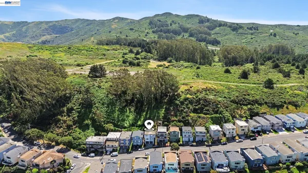 $1,188,000 | 109 Alta Vista Way, Daly City, CA 94014