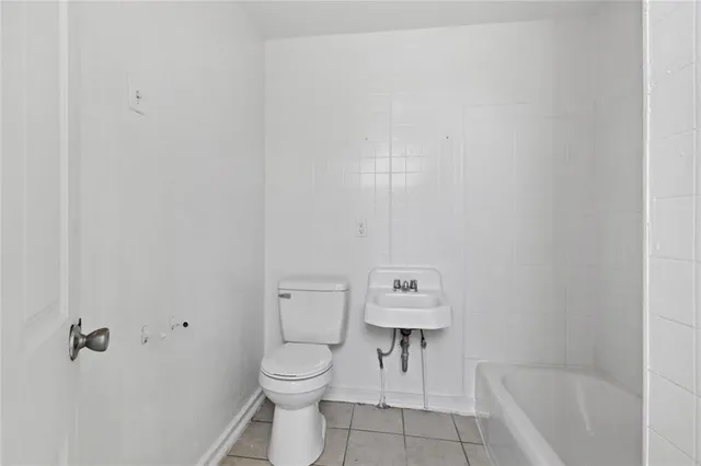 $1,300 | 1522 Leonidas Street, New Orleans, LA 70118