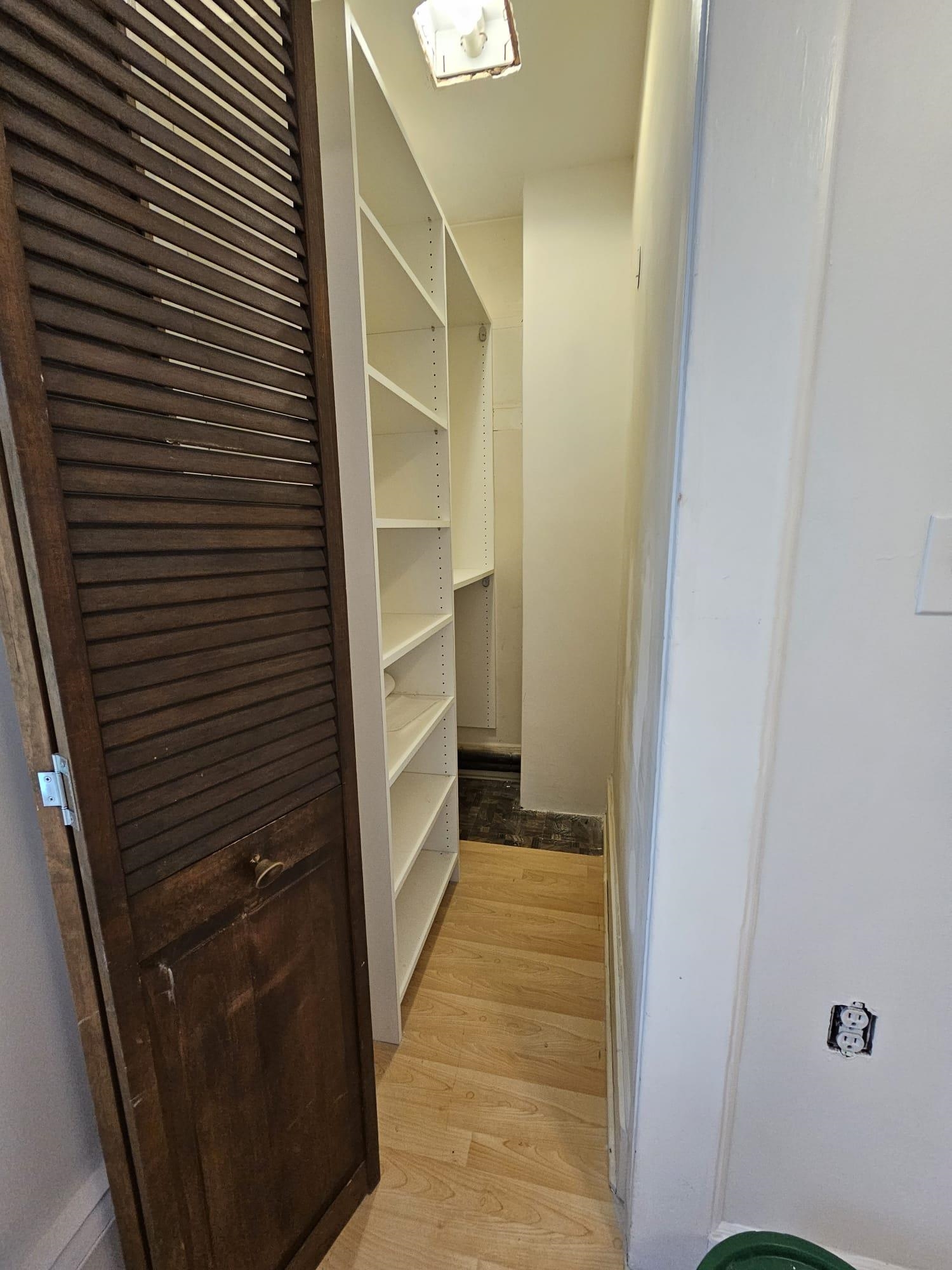 482 Sterling Place, Unit 2 Ridgewood, NJ 07450 - Photo 10 of 15 a view of a bathroom