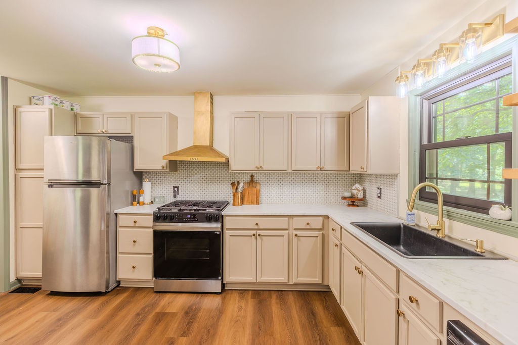 924 Spring Valley Road McMinnville, TN 37110 - Photo 16 of 60
