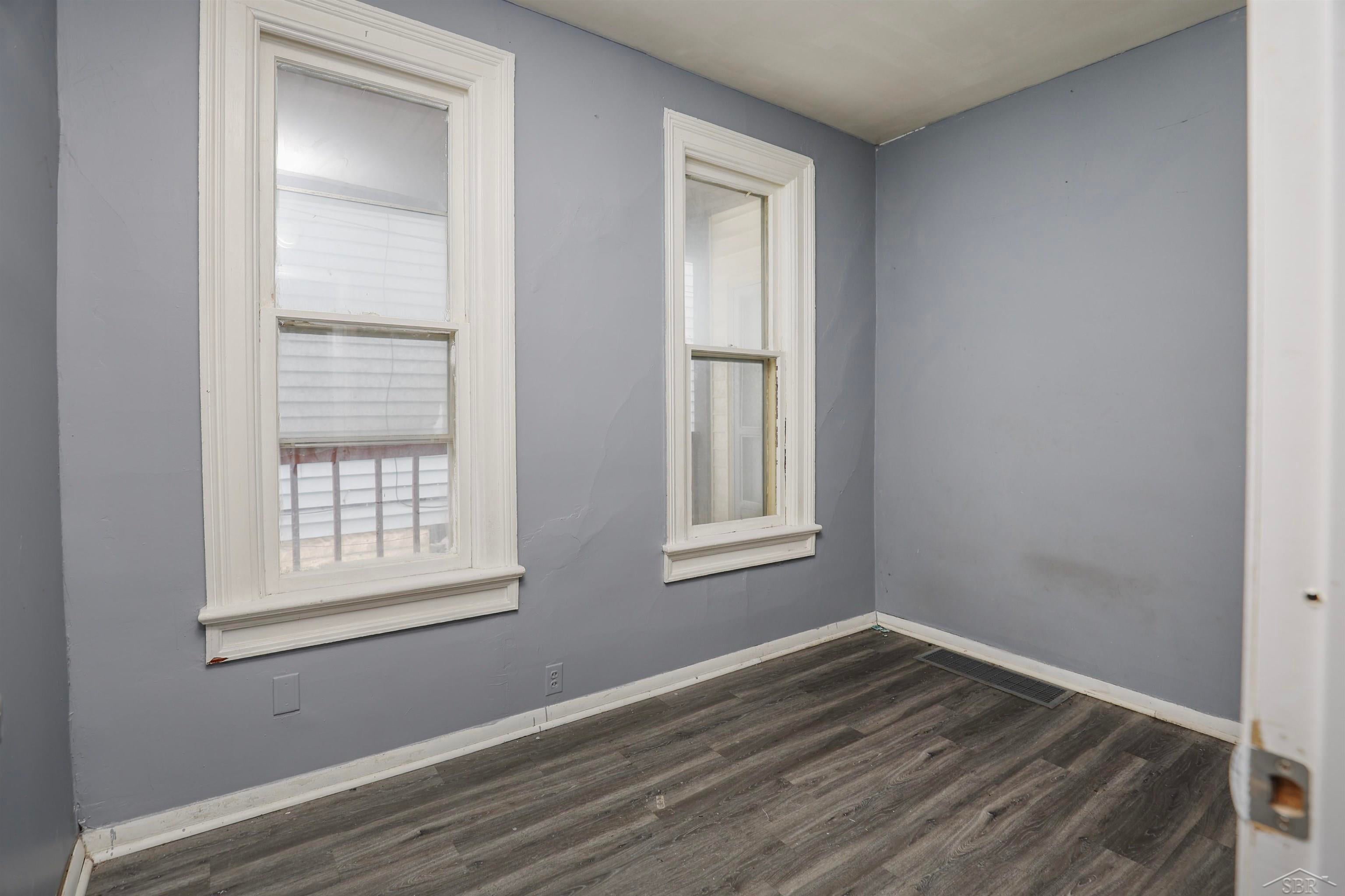 1813 3rd Street Bay City, MI 48708 - Photo 8 of 28 Gallery Image 8