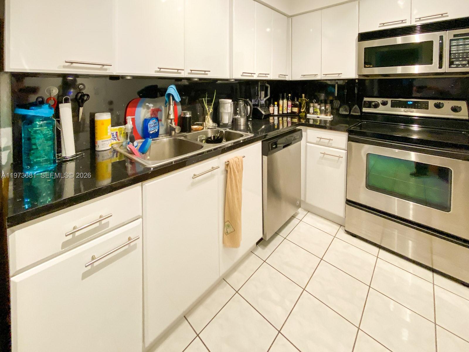9225 Collins Avenue, Unit 1010 Surfside, FL 33154 - Photo 17 of 26