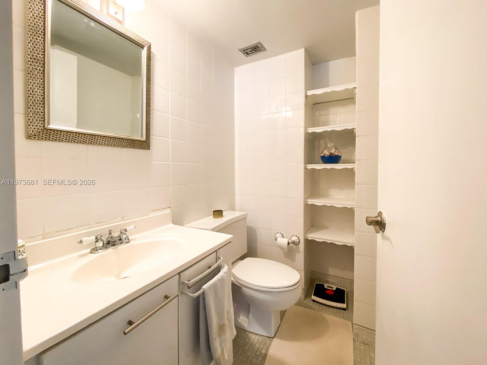 9225 Collins Avenue, Unit 1010 Surfside, FL 33154 - Photo 20 of 26