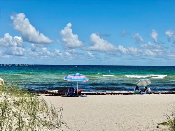 $2,500 | 9225 Collins Avenue, Unit 1010, Surfside, FL 33154