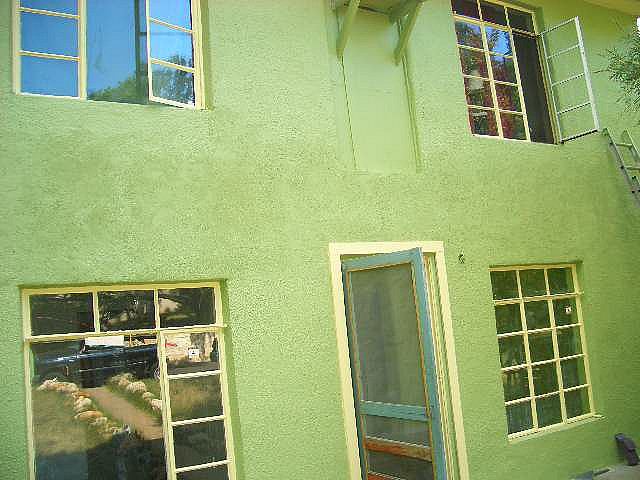 3902 Wrightwood Road, Unit B Austin, TX 78722 - Photo 1 of 1 a view of a balcony