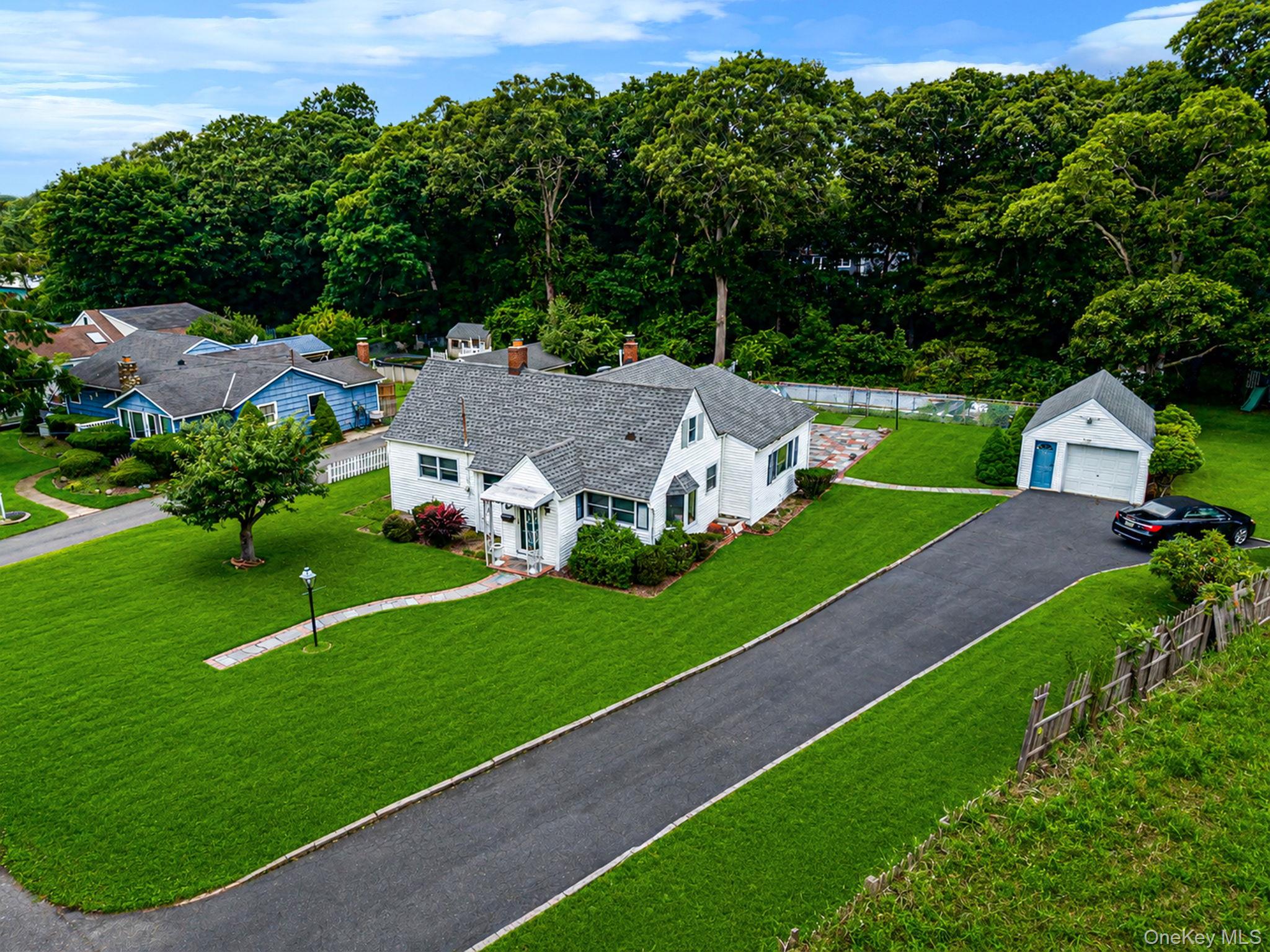 1 East Jackwill Road East Patchogue, NY 11772 - Photo 27 of 32