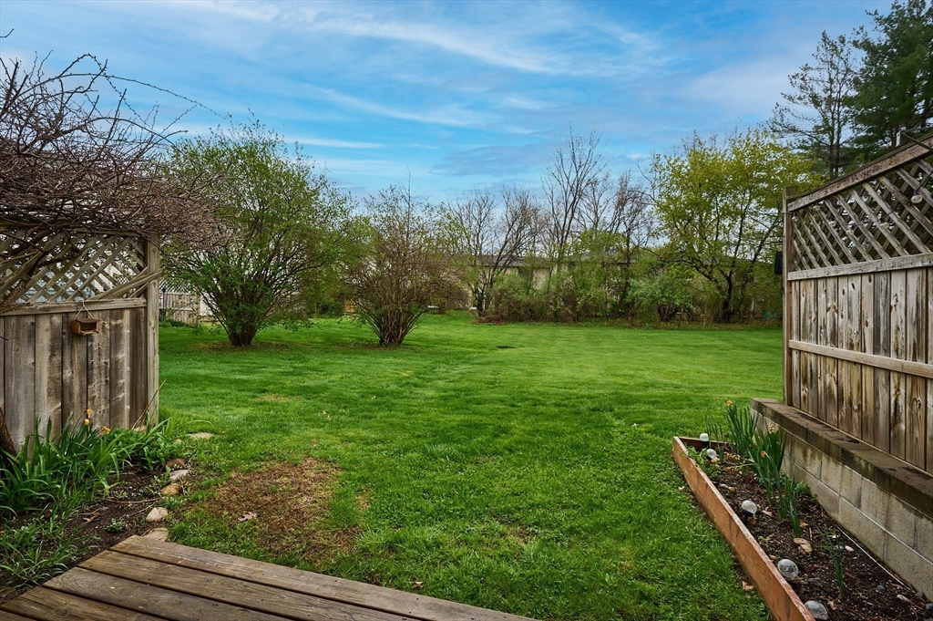 170 East Hadley Road, Unit 52 Amherst, MA 01002 - Photo 21 of 26 Gallery Image 21