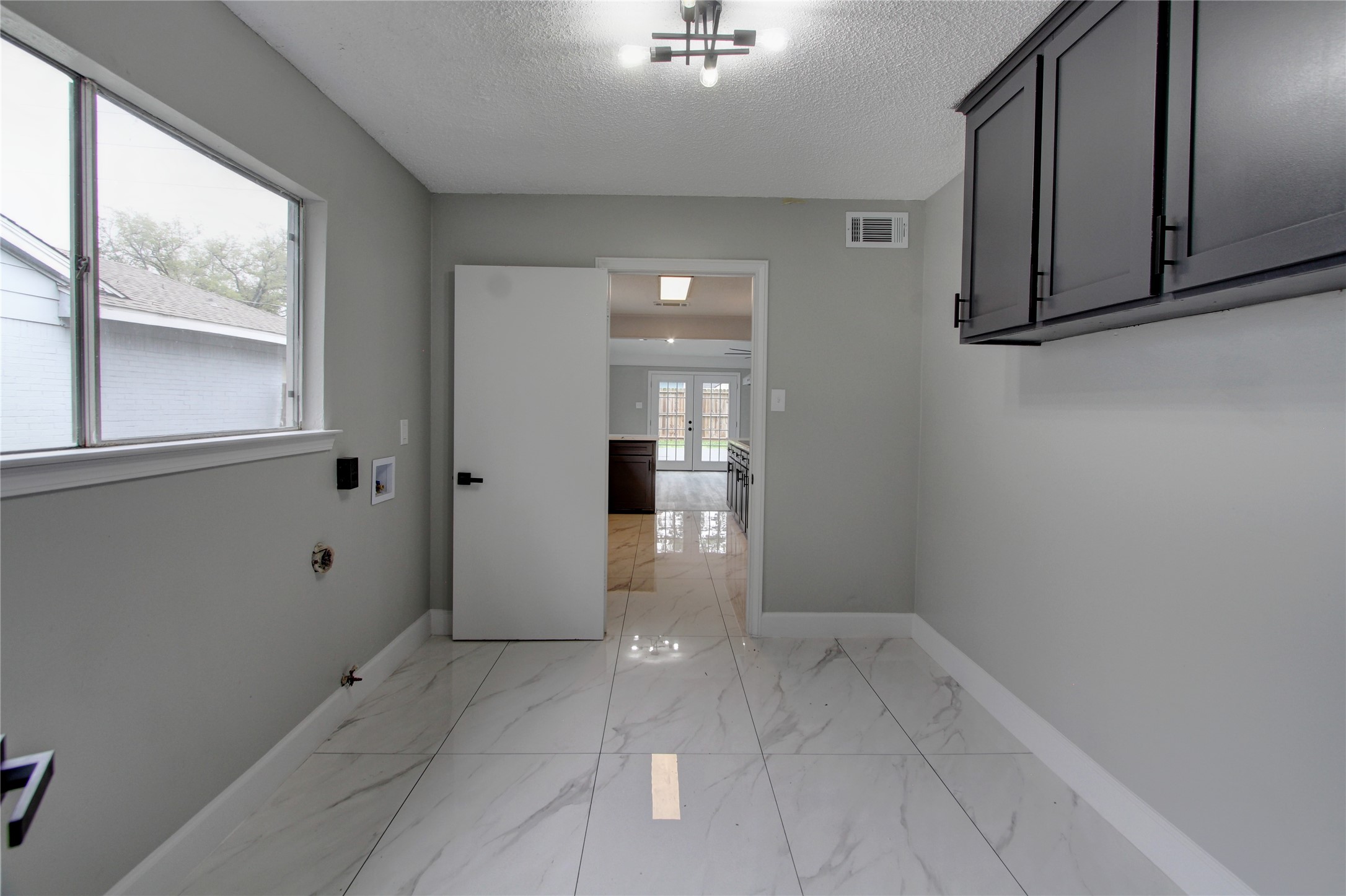 207 Shannondale Lane Spring, TX 77388 - Photo 14 of 27