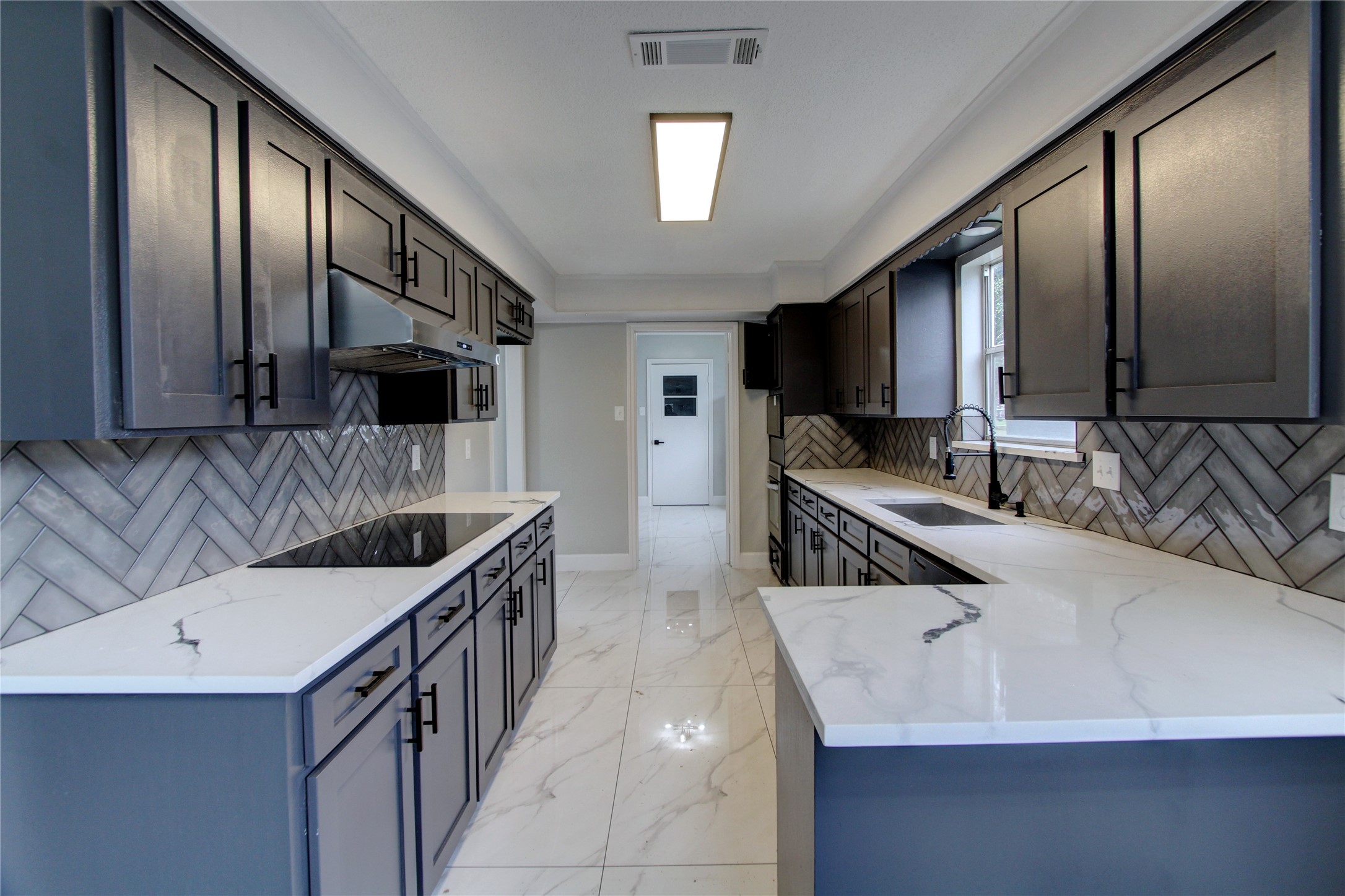 207 Shannondale Lane Spring, TX 77388 - Photo 5 of 27