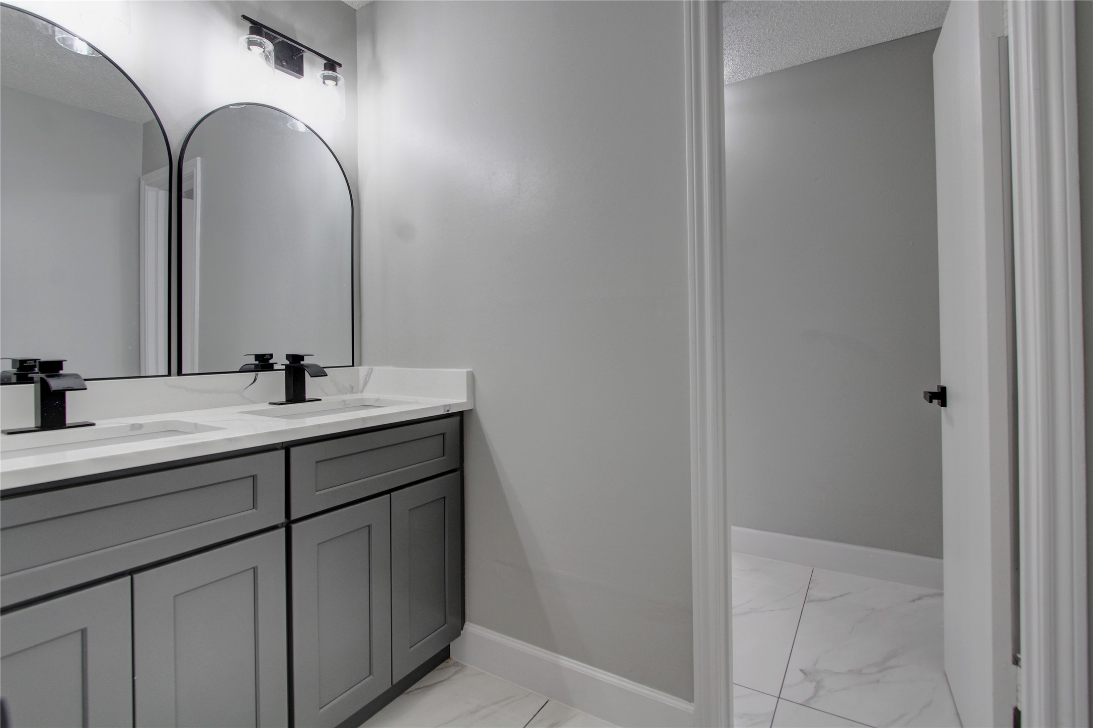 207 Shannondale Lane Spring, TX 77388 - Photo 8 of 27