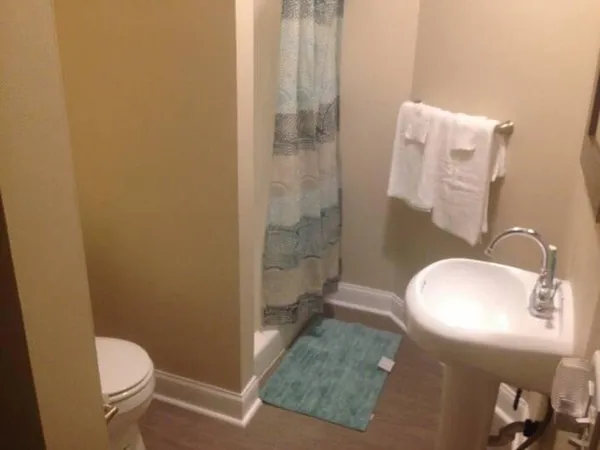 $3,200 | 2734 North 4th Street, Unit 1, Minneapolis, MN 55411
