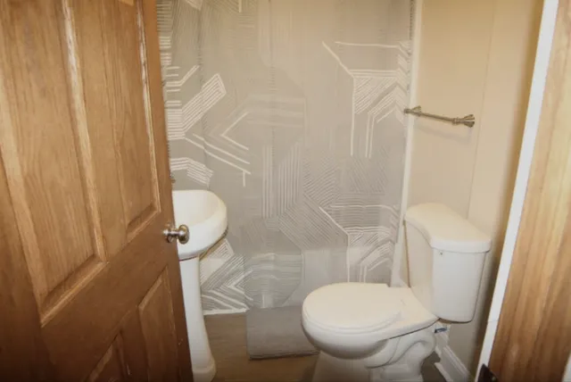 $4,000 | 2734 North 4th Street, Unit 1, Minneapolis, MN 55411