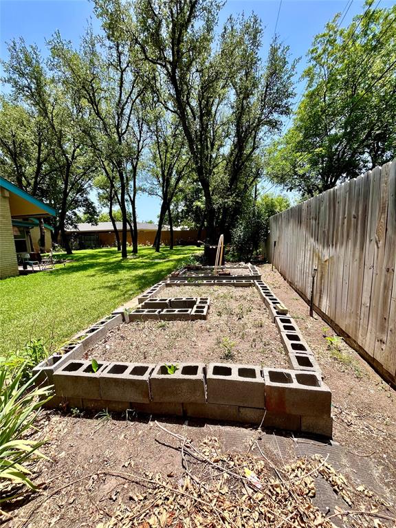 416 Jones Street Hamilton, TX 76531 - Photo 13 of 40