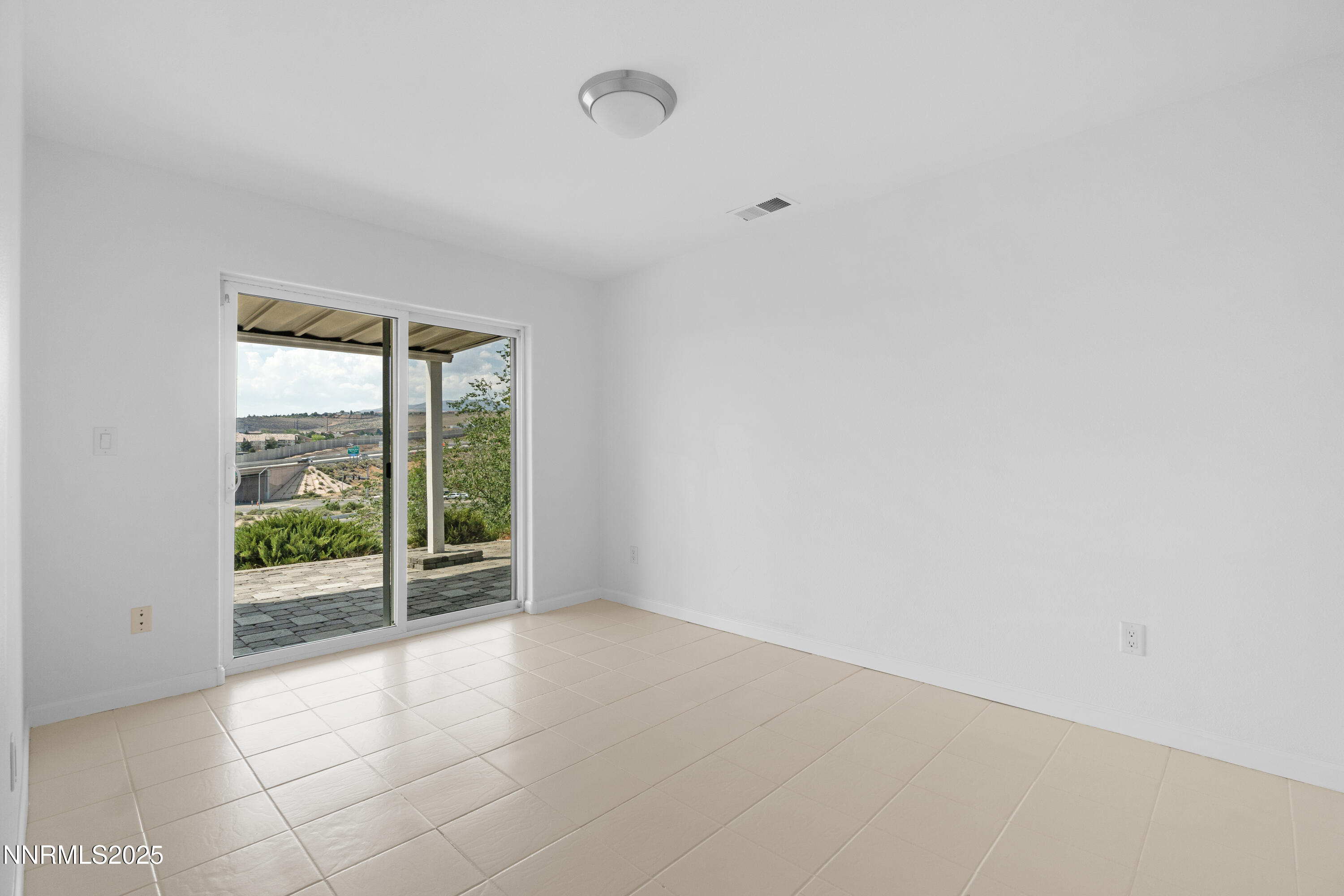 2740 Scottsdale Road Reno, NV 89512 - Photo 21 of 27 DSC02450