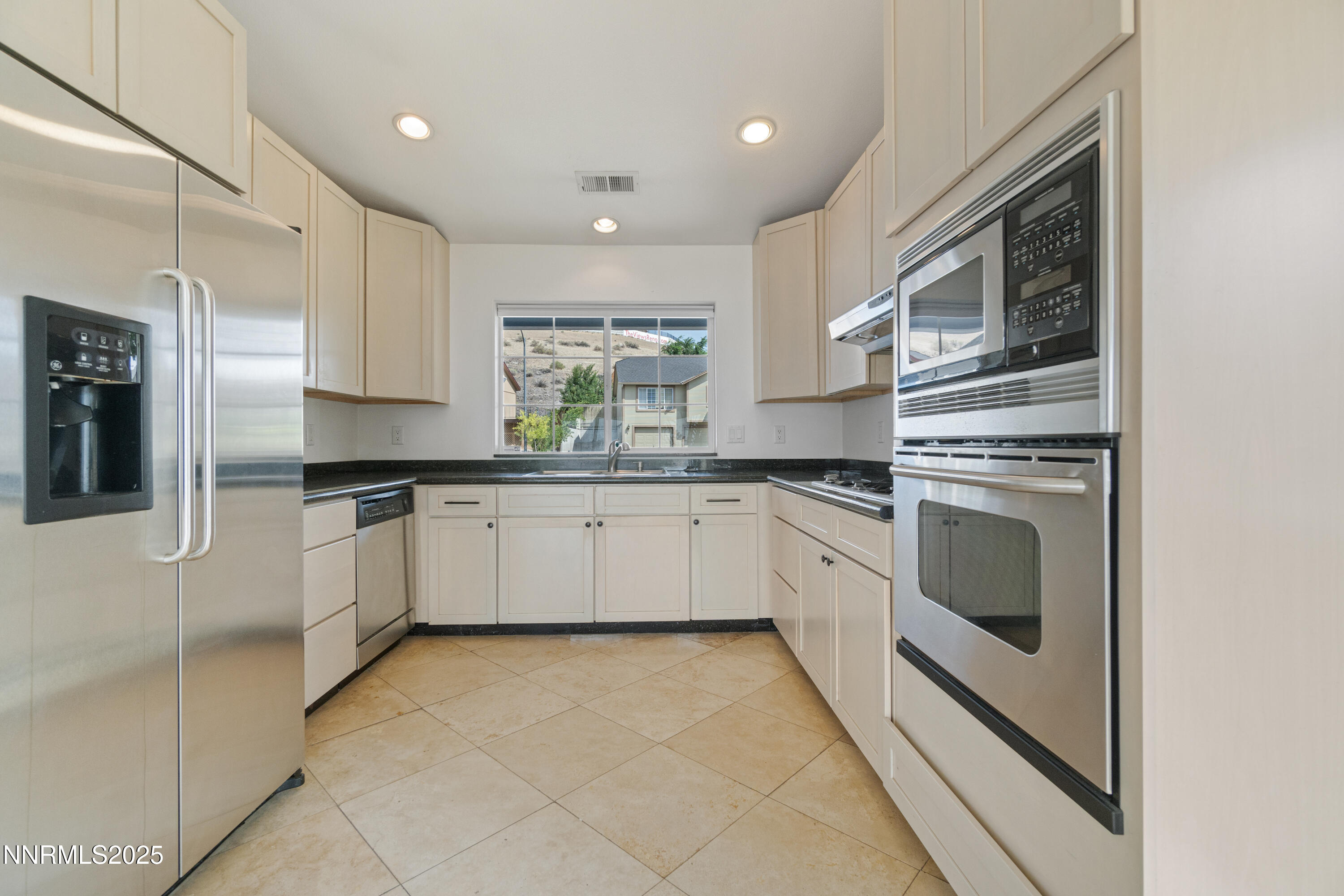 2740 Scottsdale Road Reno, NV 89512 - Photo 10 of 27 DSC02295