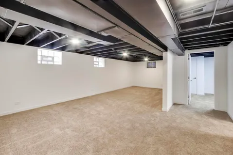 a view of utility room