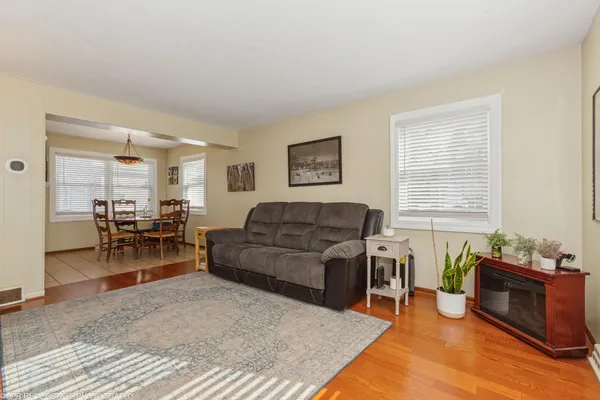 $559,000 | 28 South Griffith Street, New Buffalo, MI 49117