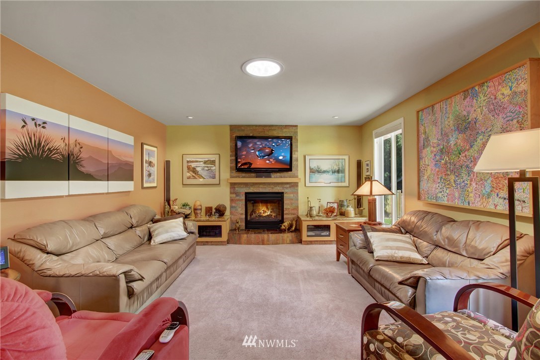 14754 173rd Avenue Southeast Renton, WA 98059 - Photo 16 of 20 Gallery Image 16