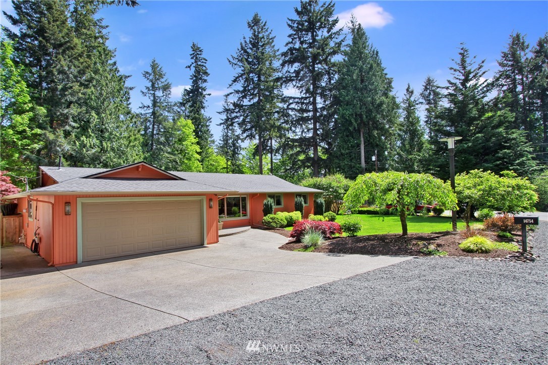 14754 173rd Avenue Southeast Renton, WA 98059 - Photo 3 of 20 Gallery Image 3