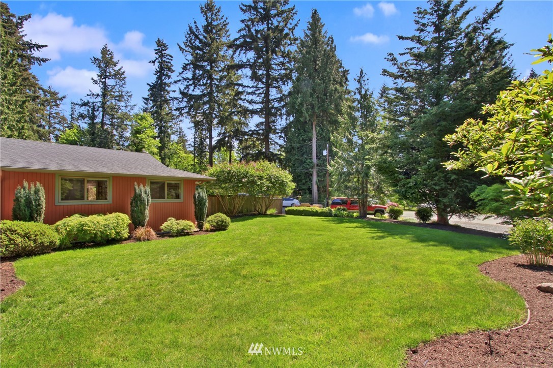 14754 173rd Avenue Southeast Renton, WA 98059 - Photo 4 of 20 Gallery Image 4