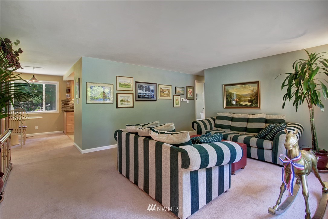 14754 173rd Avenue Southeast Renton, WA 98059 - Photo 7 of 20 Gallery Image 7