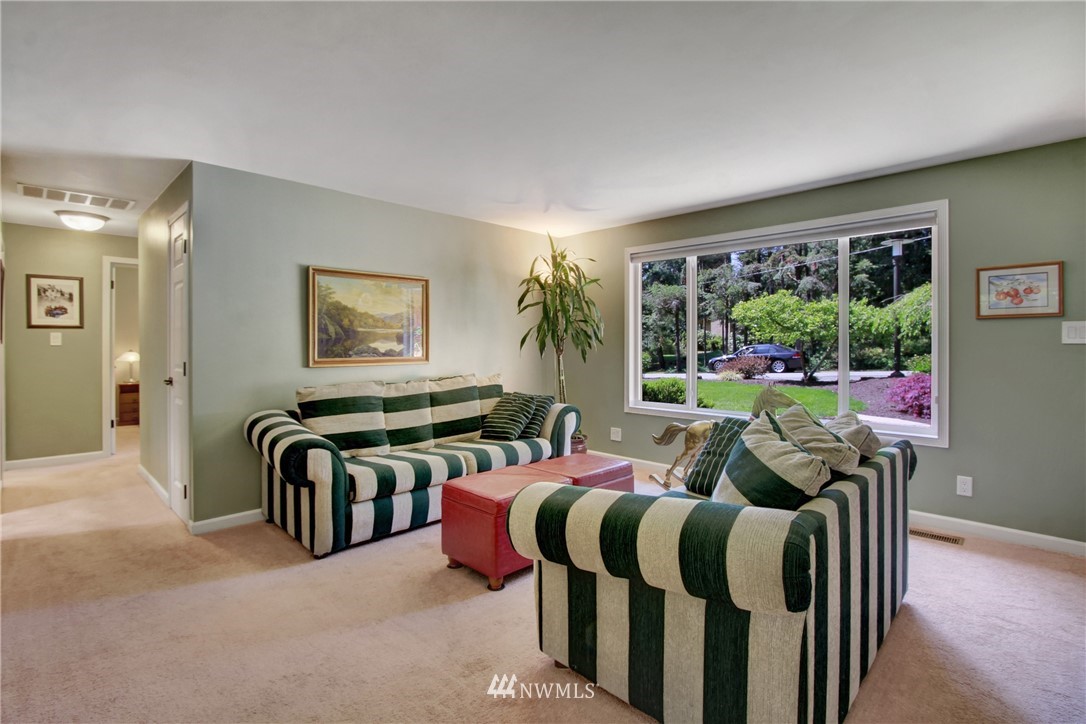 14754 173rd Avenue Southeast Renton, WA 98059 - Photo 8 of 20 Gallery Image 8
