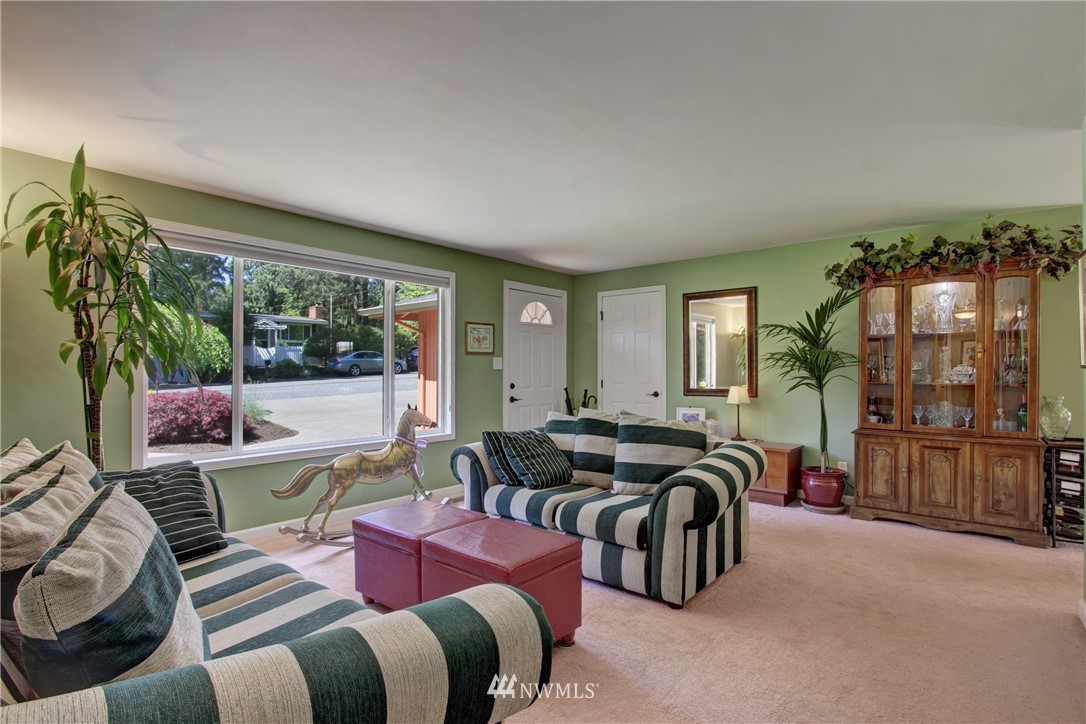 14754 173rd Avenue Southeast Renton, WA 98059 - Photo 9 of 20 Gallery Image 9
