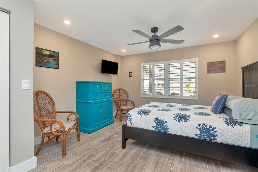 620 Edgewater Drive, Unit 102 Dunedin, FL 34698 - Photo 17 of 31