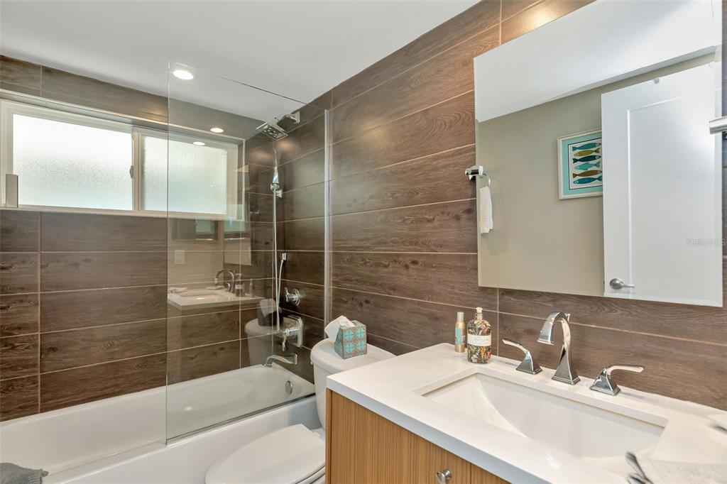 620 Edgewater Drive, Unit 102 Dunedin, FL 34698 - Photo 20 of 31