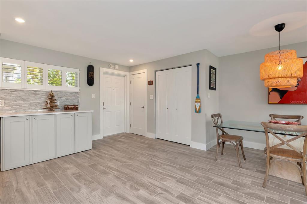 620 Edgewater Drive, Unit 102 Dunedin, FL 34698 - Photo 5 of 31