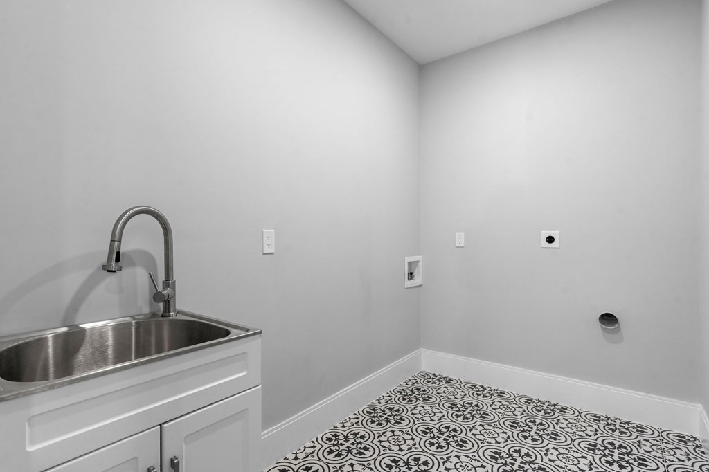 21 Jayne Road Needham, MA 02494 - Photo 34 of 41