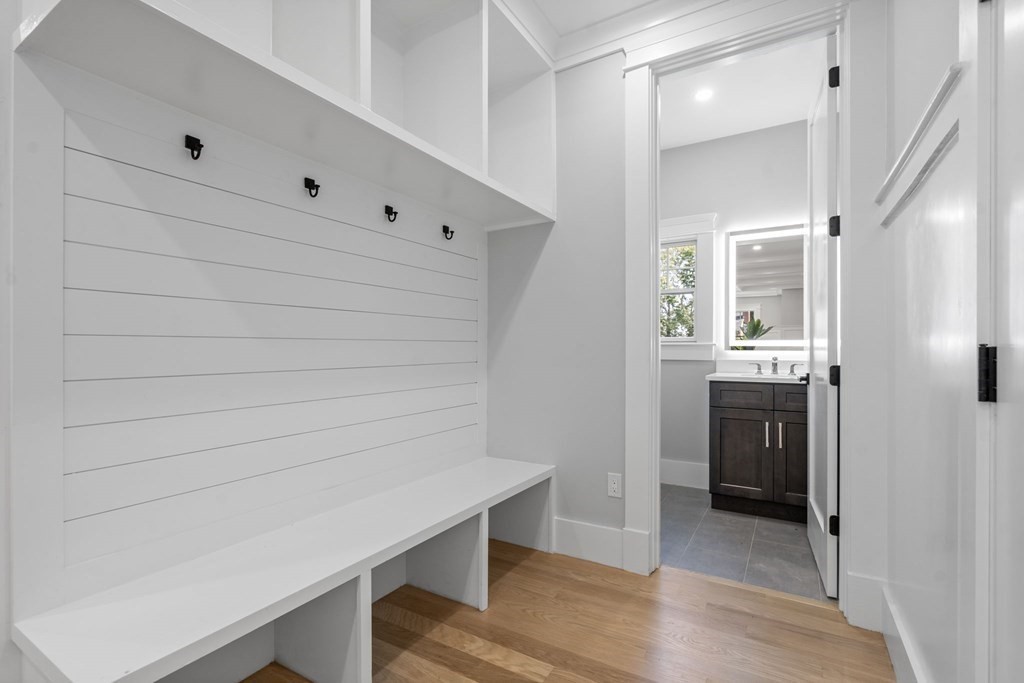 21 Jayne Road Needham, MA 02494 - Photo 37 of 41