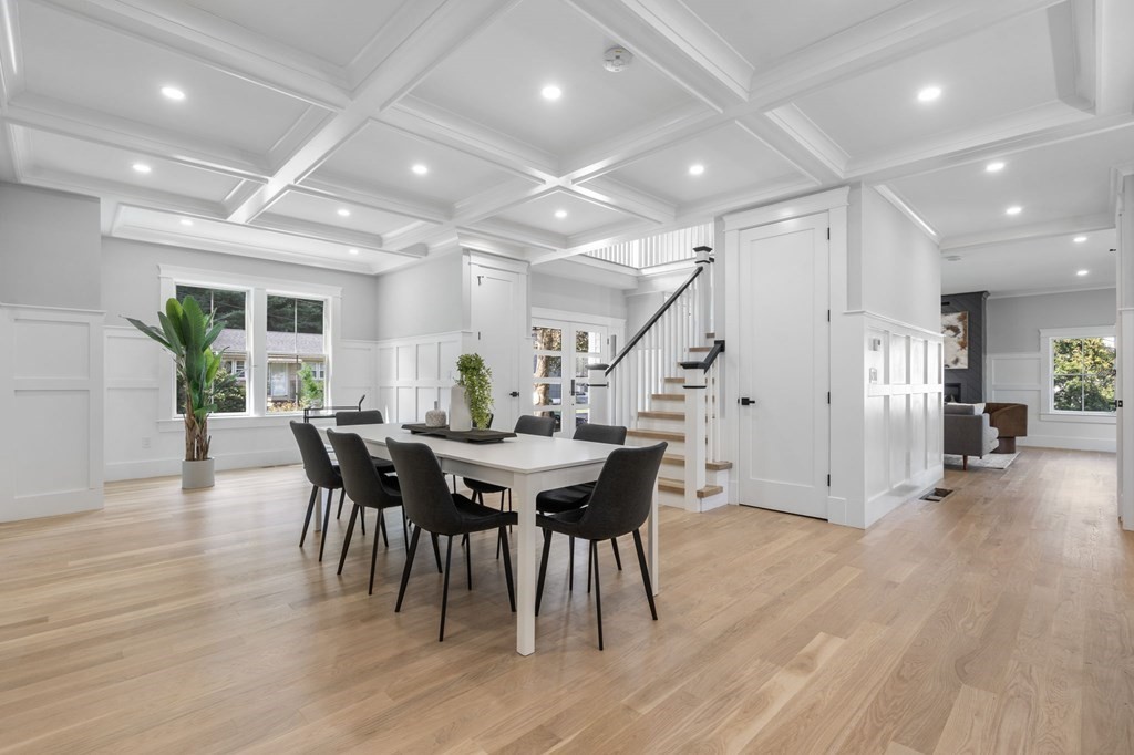 21 Jayne Road Needham, MA 02494 - Photo 6 of 41