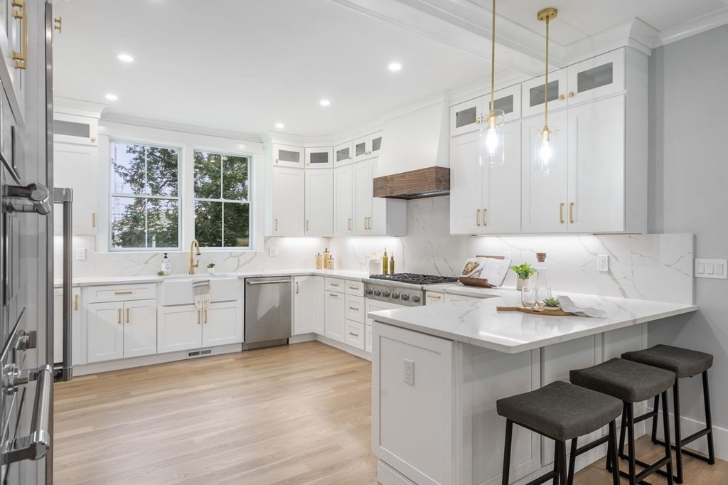 21 Jayne Road Needham, MA 02494 - Photo 10 of 41