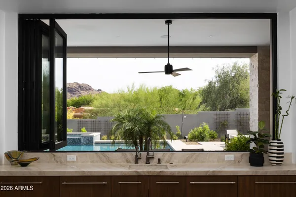 $8,995,000 | 8513 North 48th Place, Paradise Valley, AZ 85253