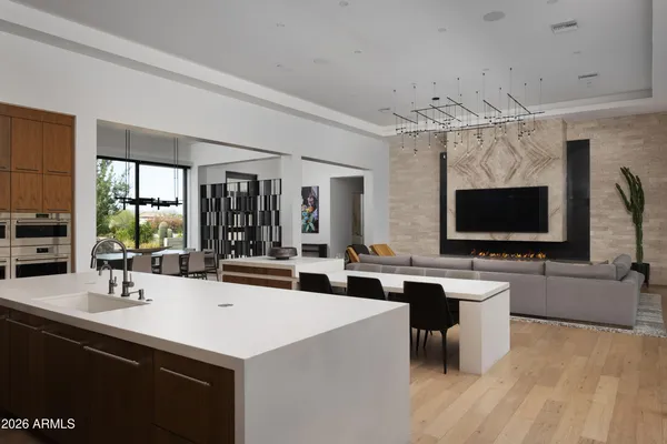 $8,995,000 | 8513 North 48th Place, Paradise Valley, AZ 85253