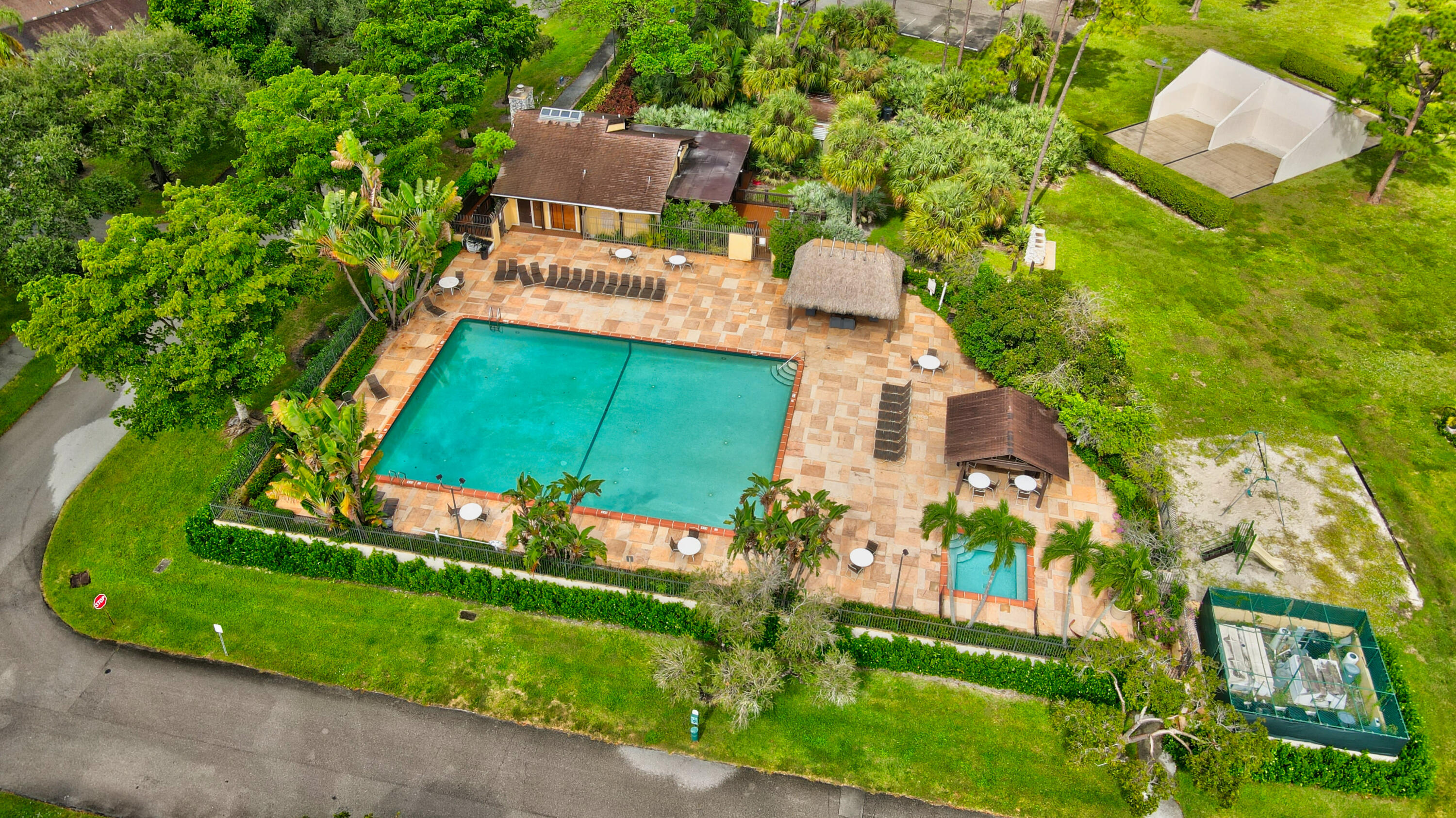 22602 Vistawood Way Boca Raton, FL 33428 - Photo 30 of 30 Pool area