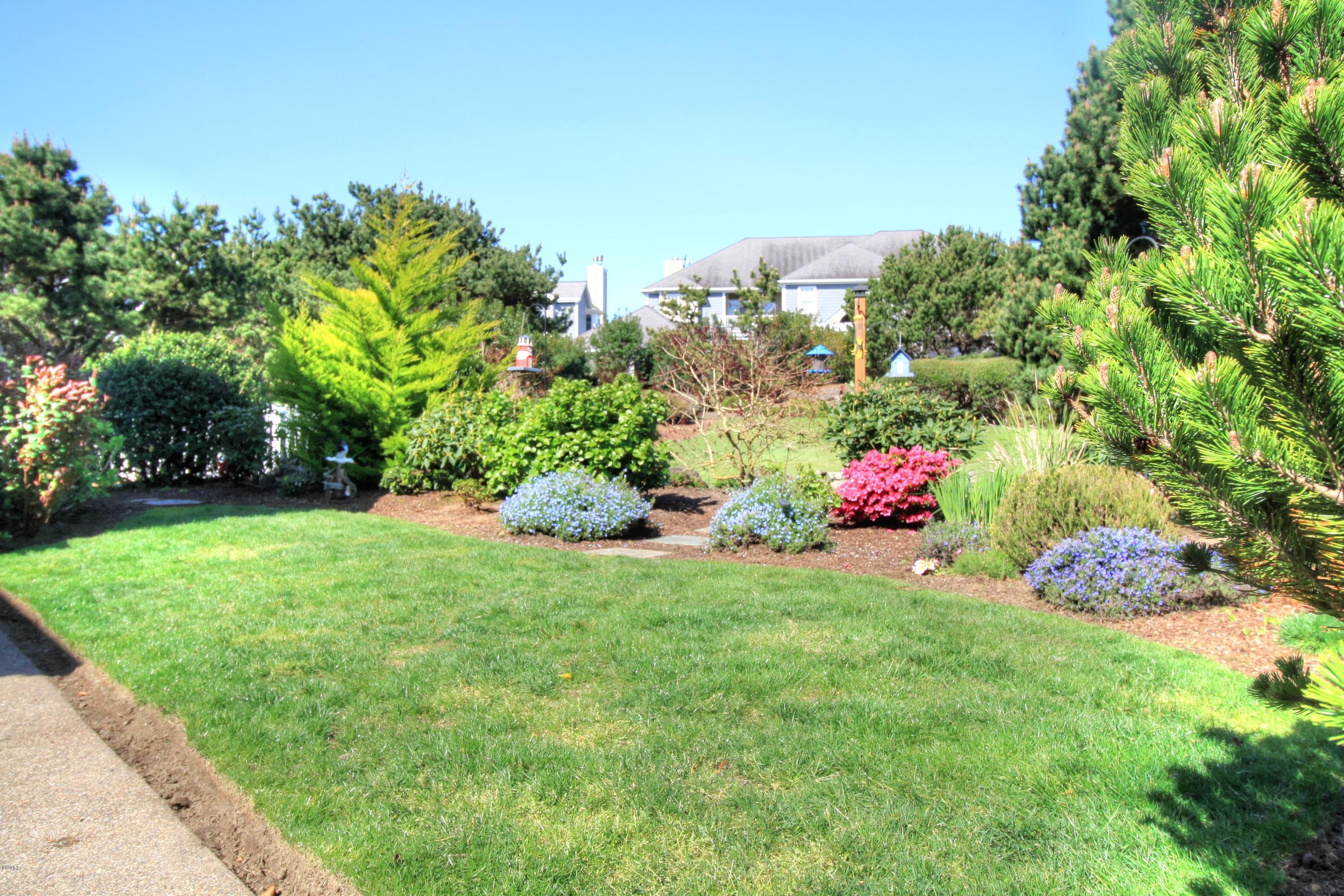 230 Southwest 60th Loop Newport, OR 97366 - Photo 29 of 42 Back Yard 1