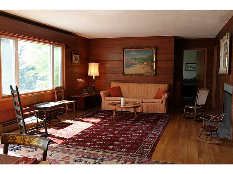 125 Lloyd Road North Kingstown, RI 02874 - Photo 12 of 25 Den/Family/Great Room.